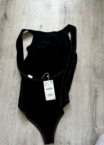 Zara zara siyah sırtı açık body , mayo