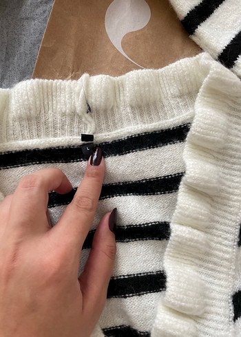Trendyol & Milla Çizgili crop hırka