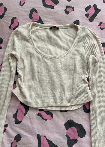 Beyaz Uzun Kollu Crop Top - Görsel 2