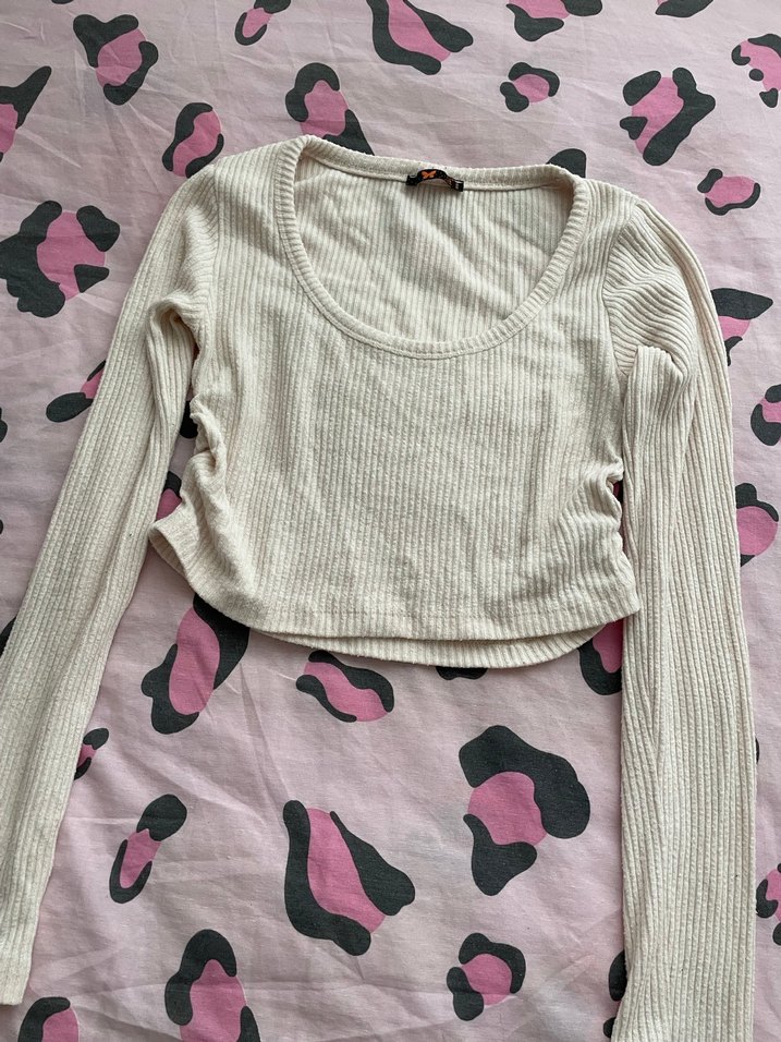 Beyaz Uzun Kollu Crop Top - Görsel 4