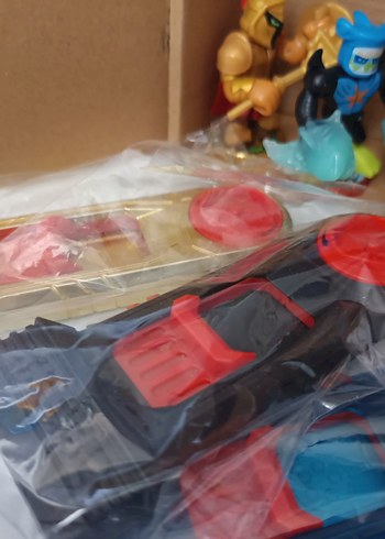 AKEDO
 Figür + Dövüştürücü - Görsel 14