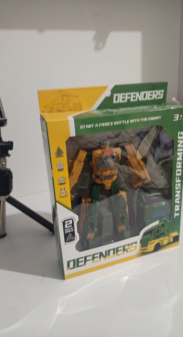 DEFENDERS Sarı Dönüşebilen Aksiyon Figürü - Görsel 3