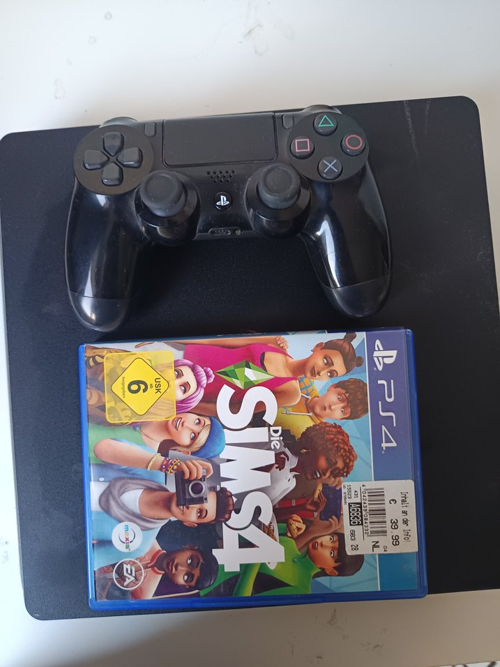 PlayStation 4 Slim Konsol, Kontrolcü ve The Sims 4 Oyunu - Görsel 2