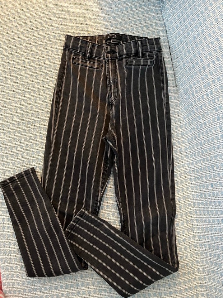 Düğmeli Siyah Çizgili Kadın Jean - Görsel 2