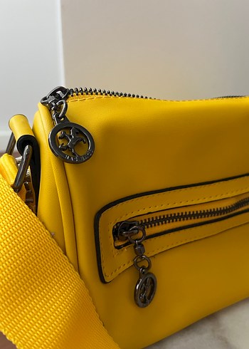 Sarı Deri Kadın Çapraz Çanta - Görsel 5