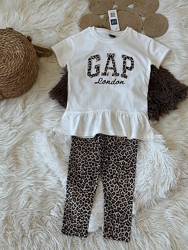 GAP leopar desen taytlı ikili takım