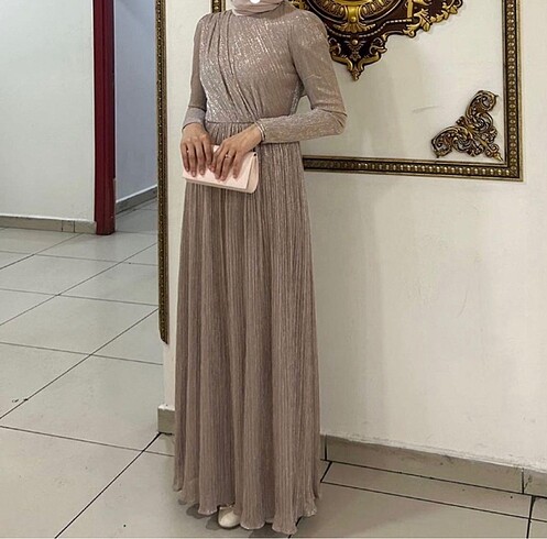 pudra rengi elbise