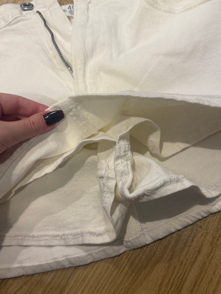 Stradivarius Beyaz Mini Kot Şort Kadın - Görsel 2