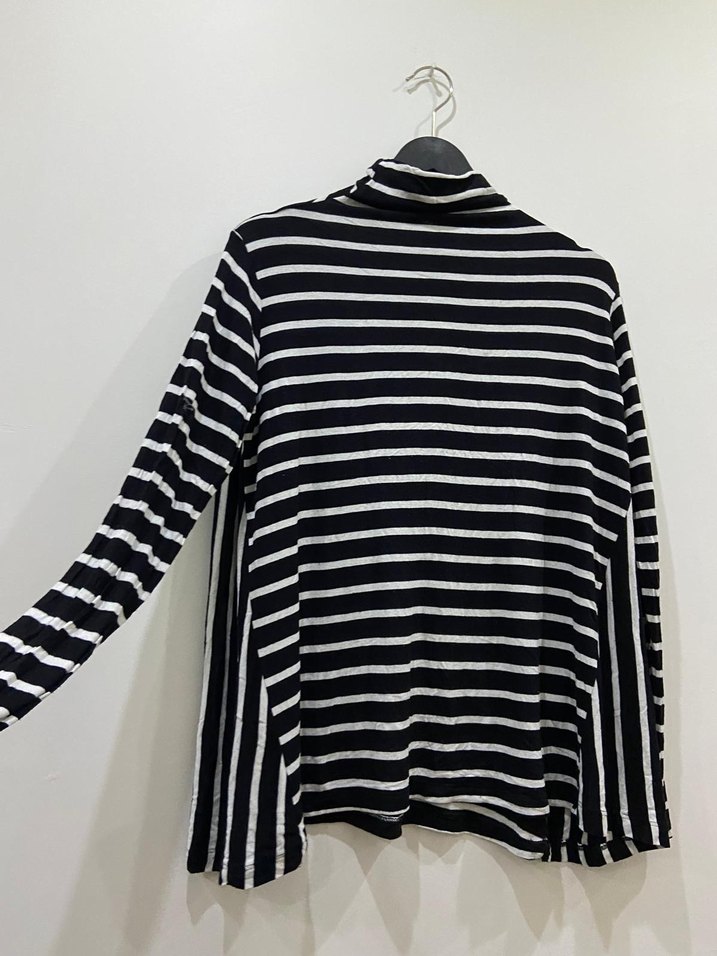 Siyah Gri Çizgili Pliseli Balıkçı Yaka Triko - Görsel 4