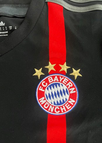 Bayern Münih 2014 2015 sezon 3. forma - Görsel 4