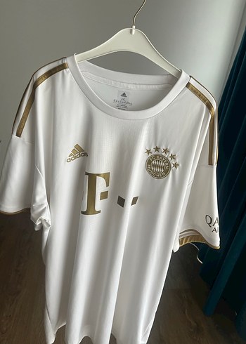 Bayern Münih 2022 2023 deplasman forma - Görsel 6