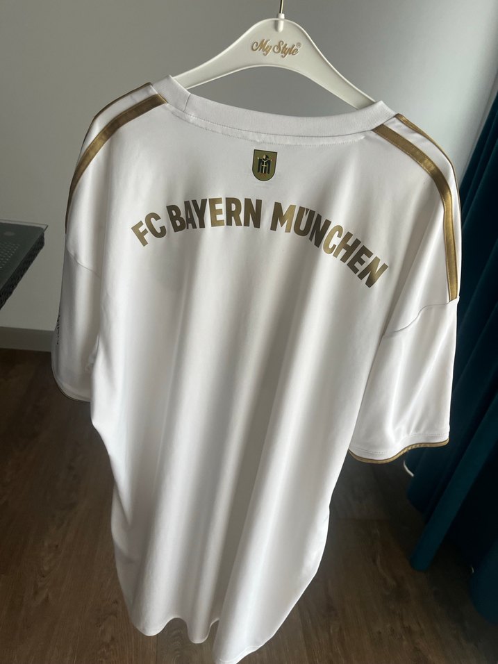 Bayern Münih 2022 2023 deplasman forma - Görsel 2