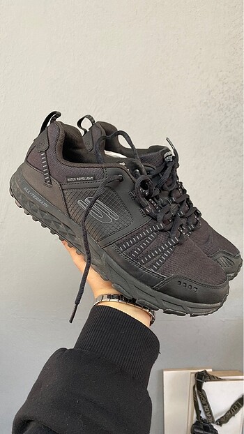Skechers Escape