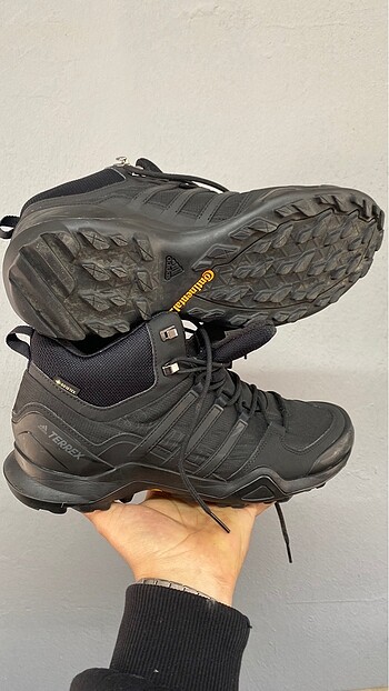 Adidas Terrex Continental