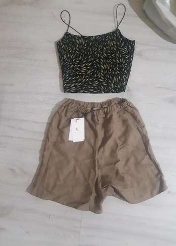 Kısa Bol Kesim Kahverengi Şort ve crop Hediyeli - Görsel 2