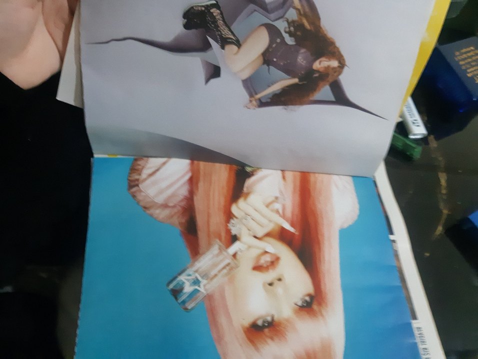 BLACKPINK Solo Lisa dergisi - Görsel 5