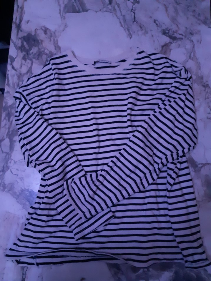 Beyaz Çizgili Uzun Kollu Bluz - Görsel 3