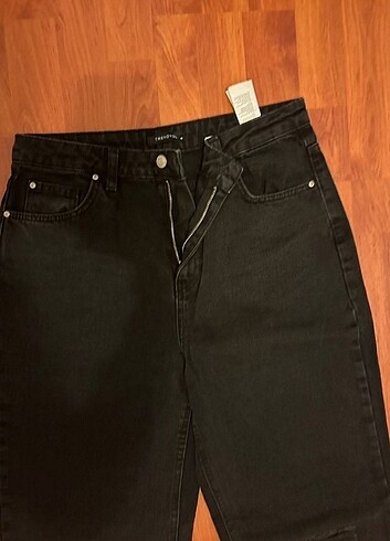 Zara yırtık jean