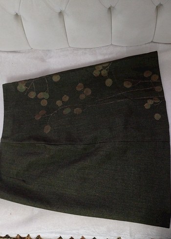 Düğmeli Nakışlı diz üstü Etek - Görsel 2