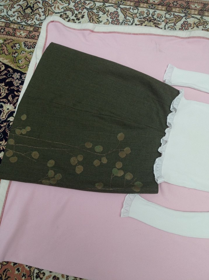 Düğmeli Nakışlı diz üstü Etek - Görsel 3