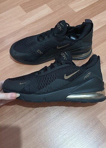 Nike Air 270 Siyah Spor Ayakkabı