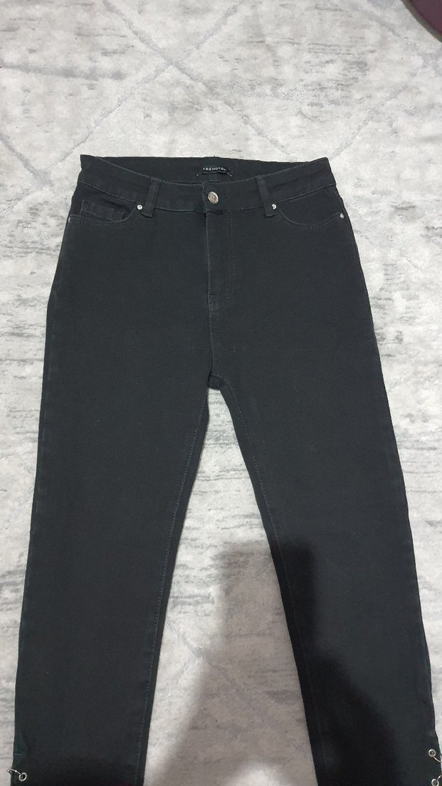 Trendyol Paça Detaylı Siyah Pantolon - Görsel 2