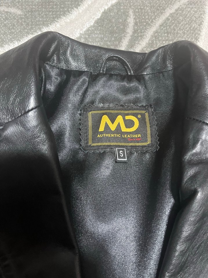 Düğmeli Siyah Kadın Deri Ceket - Görsel 3