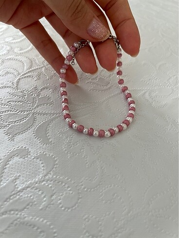 Bileklik pembe