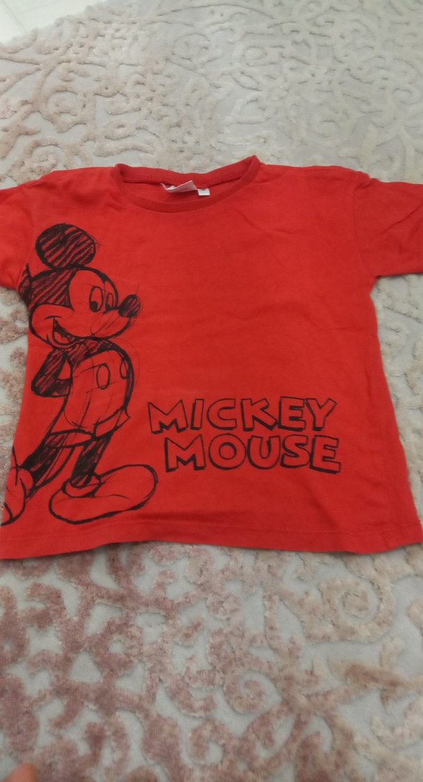 Kırmızı Mickey Mouse Baskılı Erkek Tişört - Görsel 2