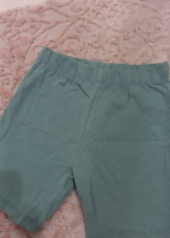 Yeşil Rahat Kesim Kız Şortu - Görsel 3