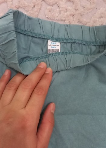 Yeşil Rahat Kesim Kız Şortu - Görsel 4