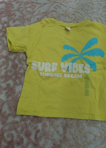 Erkek Çocuk Sarı V Yaka Baskılı Tişört - Görsel 2