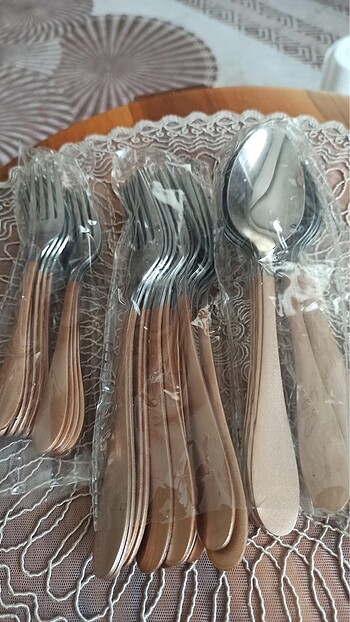 12 kişilik kaşık takımı