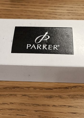 Parker Altın Detaylı Şık Tükenmez Kalem - Görsel 3
