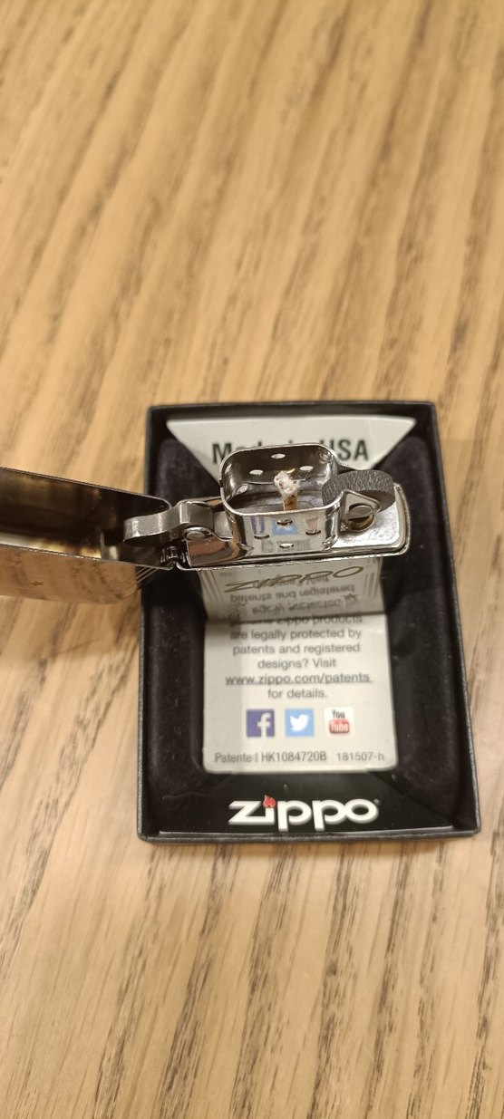 Zippo Black ice kasa - Görsel 4