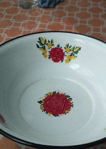 Çiçek Desenli emaye büyük çukur tabak hiç bir çizik atma yok - Görsel 2