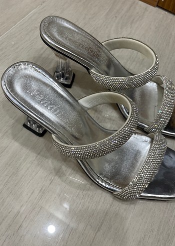 38 Beden Gri Parlak Stiletto Topuklu Kadın Abiye Ayakkabı