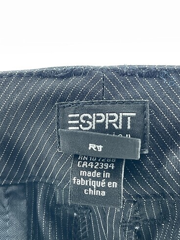 40 Beden çeşitli Renk Esprit Düz Kesim %70 İndirimli.