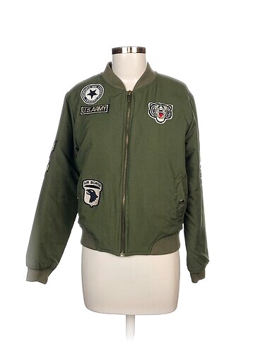 Missguided Bomber %70 İndirimli.