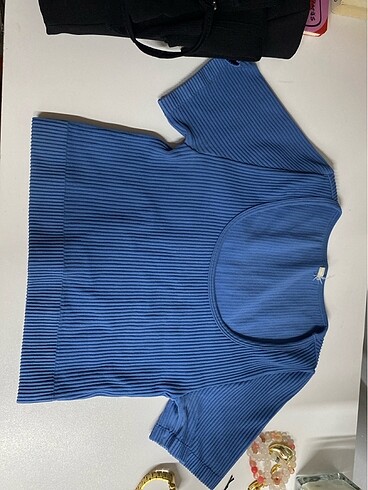 Mavi crop yumuşak kumaş