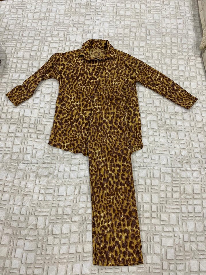 leopar desenli takim - Görsel 2