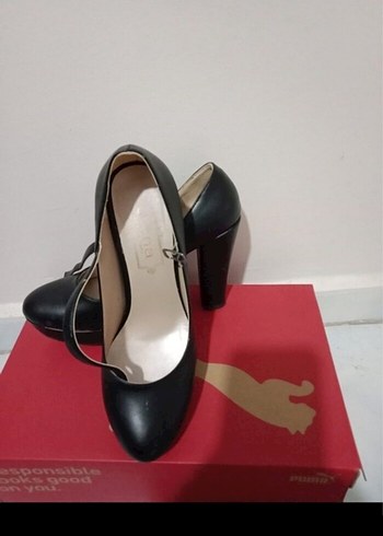 Tokalı Siyah Kadın Topuklu Ayakkabı - Görsel 2