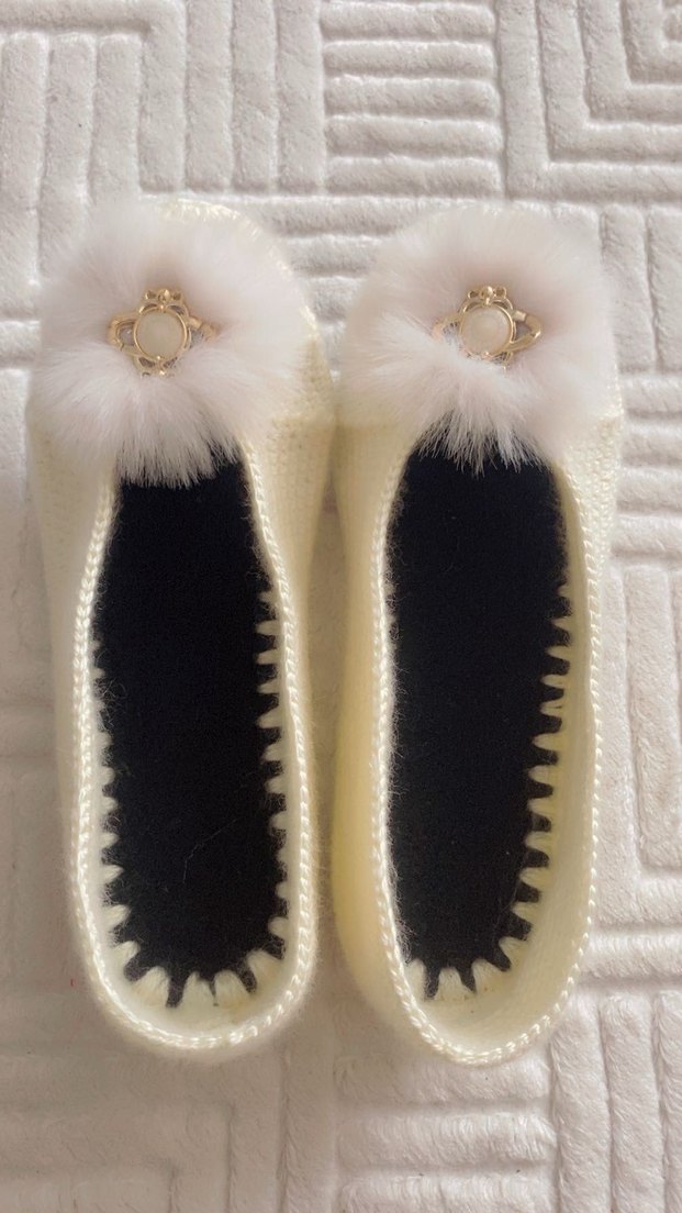 Kız Çocuk Beyaz Kürklü Triko Ev Terliği - Görsel 2