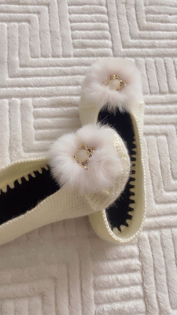 Kız Çocuk Beyaz Kürklü Triko Ev Terliği - Görsel 4