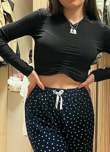 Trendyolmilla büzgü detaylı crop bluz
