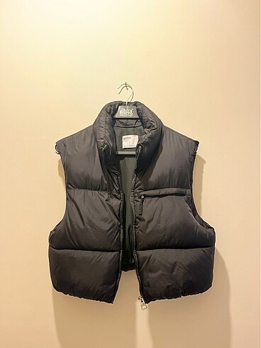 Bershka Crop Mont