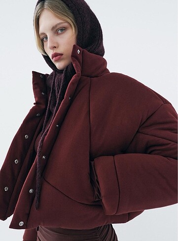 Zara Bordo Mont
