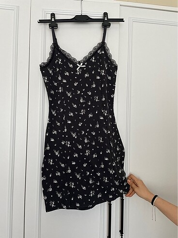 H&M siyah mini elbise
