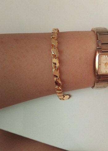 Uzun Parlak Altın Görünümlü Zincir bileklik - Görsel 2