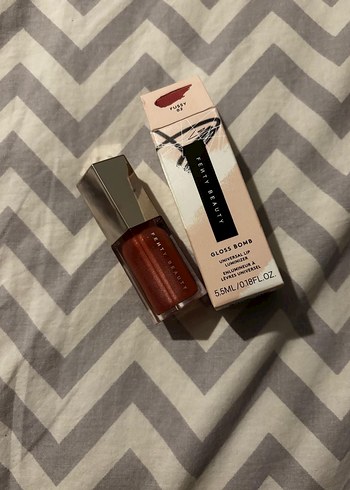 Fenty Beauty Gloss Bomb Parlatıcı 5.5ml - Görsel 2